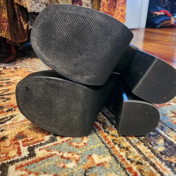 Steve Madden Cobra - Picture 3 of 5